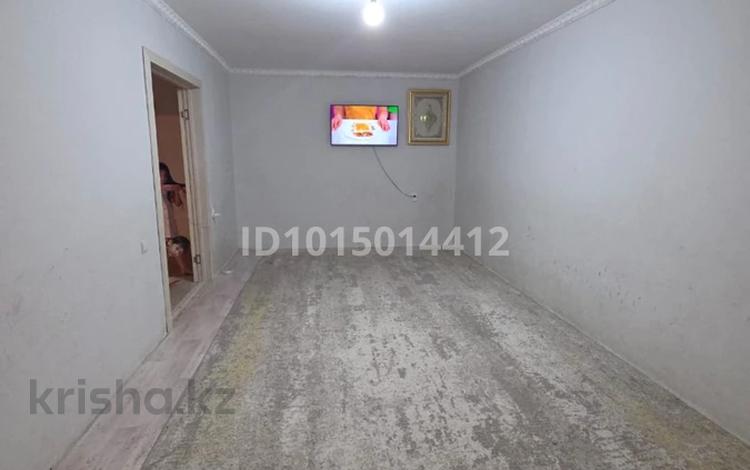 2-комнатная квартира · 70 м² · 9/10 этаж, мкр 12 за 180 000 ₸ в Актобе — фото 2