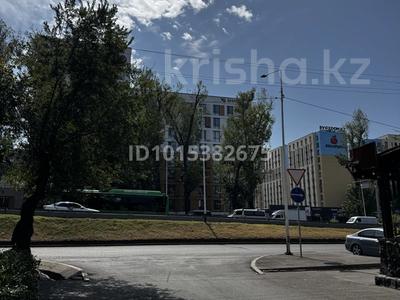 Свободное назначение, офисы, магазины и бутики, склады, общепит, салоны красоты, бани, гостиницы и зоны отдыха, медцентры и аптеки, кабинеты и рабочие места · 65 м² за 422 500 ₸ в Алматы