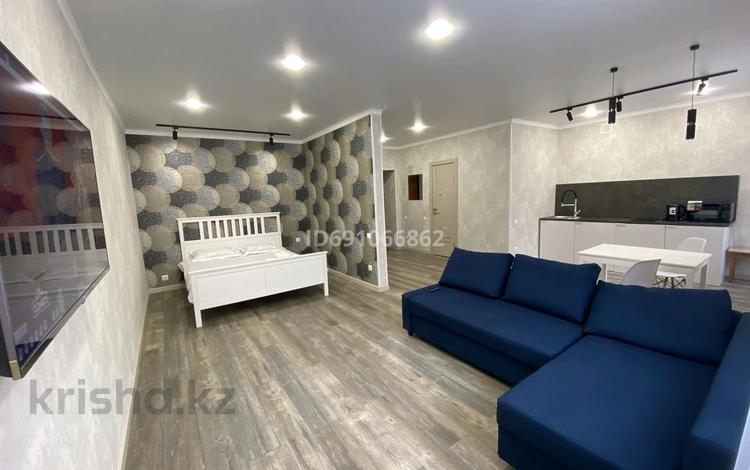 1-комнатная квартира, 45 м², Иссы байзакова 133 за 23 млн 〒 в Павлодаре — фото 2