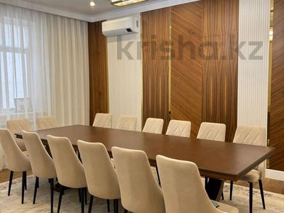 4-комнатная квартира · 200 м² · 4/6 этаж, Мкр Каратал 45 за 140 млн 〒 в Талдыкоргане