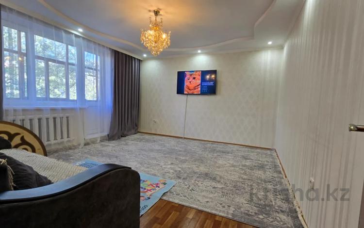 4-бөлмелі пәтер · 78.4 м² · 6/9 қабат, Степной 4 ш/а., бағасы: 28.5 млн ₸ в Караганде, Казыбек би р-н — фото 11