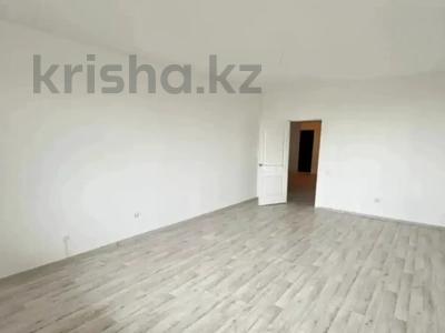 3-комнатная квартира · 117.5 м² · 11/17 этаж, Жандосова за 65 млн ₸ в Алматы, Ауэзовский р-н