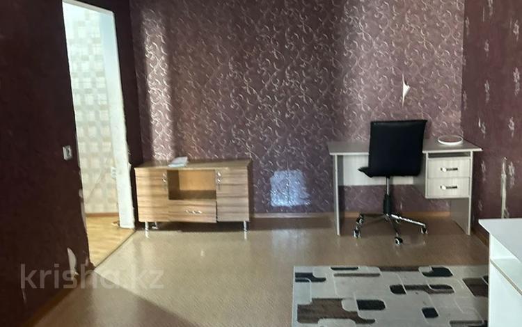 1-комнатная квартира · 30.4 м² · 1/5 этаж, мкр Таугуль 49 за 28 млн ₸ в Алматы, Ауэзовский р-н — фото 2
