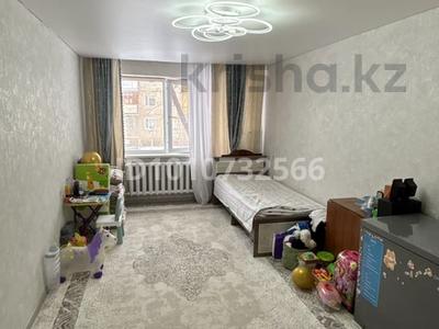 2-комнатная квартира · 44 м² · 1/5 этаж, Анаркулова 3 за 15 млн 〒 в Жезказгане