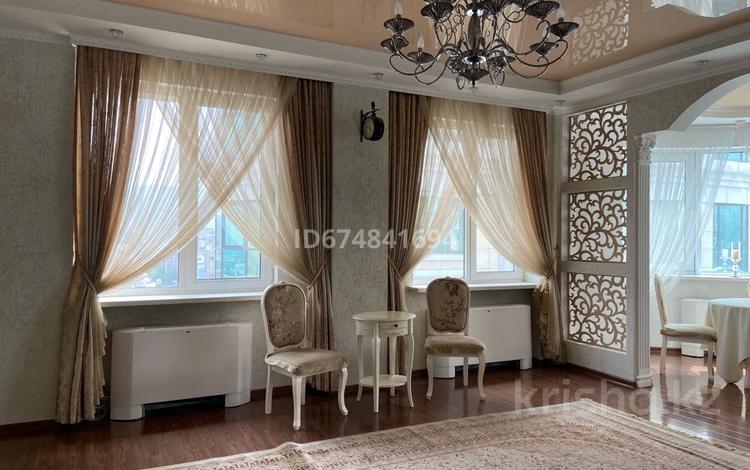 3-комнатная квартира · 120 м² · 13/18 этаж, мкр Самал 223 за 750 000 ₸ в Алматы, Медеуский р-н — фото 6