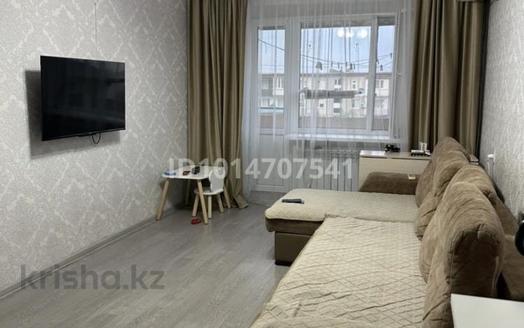 2-комнатная квартира · 44.2 м² · 5/5 этаж, Жидебай батыра 7 — Детский мир, 16-17 школы, Садик Айголек за 10.5 млн ₸ в Балхаше — фото 2