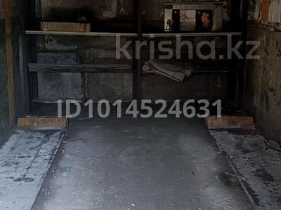 Гараж · 18 м² · Кумисбекова — Угол пр Абая, бағасы: 45 000 ₸ в Астане, Сарыарка р-н