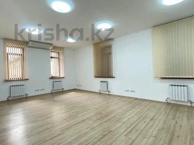 Офисы, магазины и бутики, образование, кабинеты и рабочие места · 40 м² за 340 000 ₸ в Алматы, Бостандыкский р-н