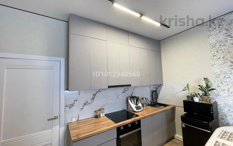 3-комнатная квартира · 73.4 м² · 2/12 этаж, просп. Кабанбай батыра 64 за 57.5 млн ₸ в Астане, Есильский р-н — фото 2