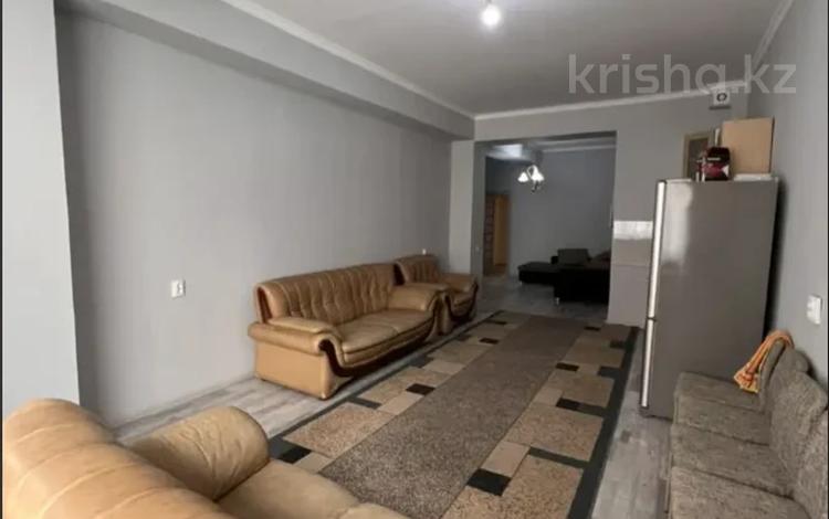 3-бөлмелі пәтер · 108 м² · 2/11 қабат, мкр Жетысу-3 64, бағасы: 58.5 млн ₸ в Алматы, Ауэзовский р-н — фото 2