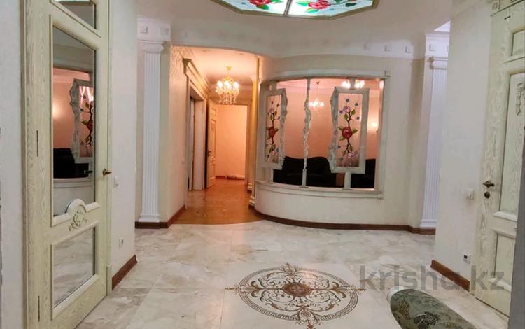 5-бөлмелі пәтер · 194.7 м² · 4/12 қабат, Ракымжан Кошкарбаев 28, бағасы: 98 млн ₸ в Астане, Сарайшык р-н — фото 2