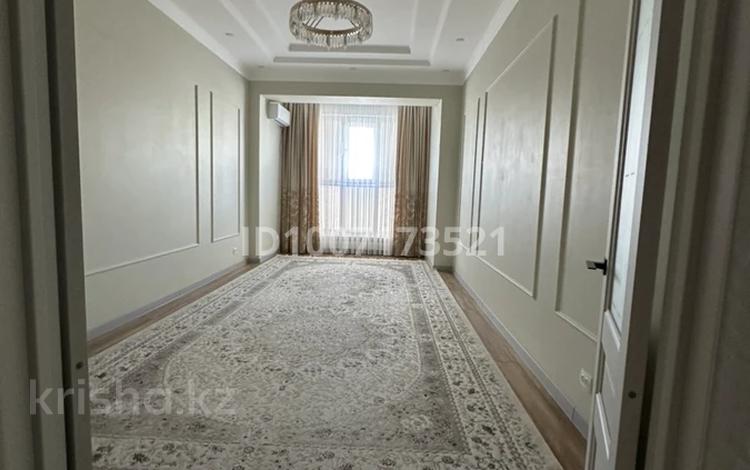 4-комнатная квартира · 150 м² · 8/9 этаж, 16-й мкр 14 за 53 млн 〒 в Актау — фото 2