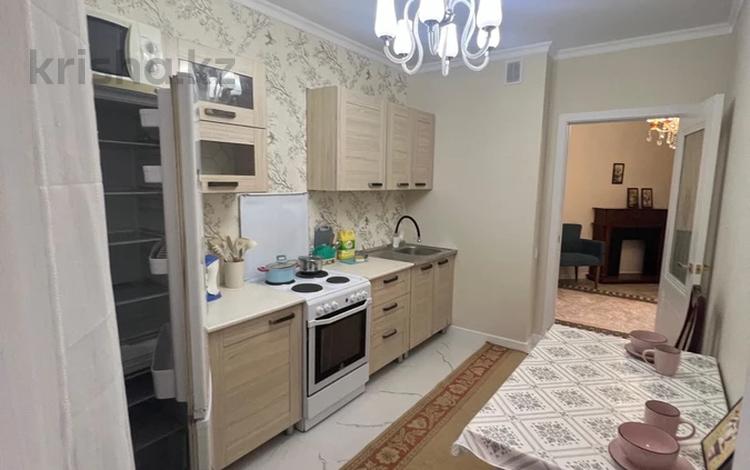 2-бөлмелі пәтер · 70 м² · 3/9 қабат, Е 15 15, бағасы: 250 000 ₸ в Астане, Нура р-н — фото 2