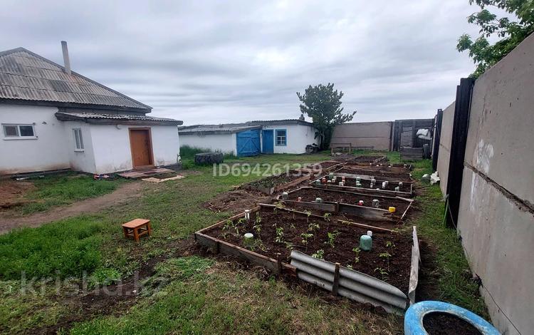 Отдельный дом · 3 комнаты · 81 м² · 10 сот., Каргалы 8 — Село Алгабас за 10 млн ₸ в Аксу — фото 2