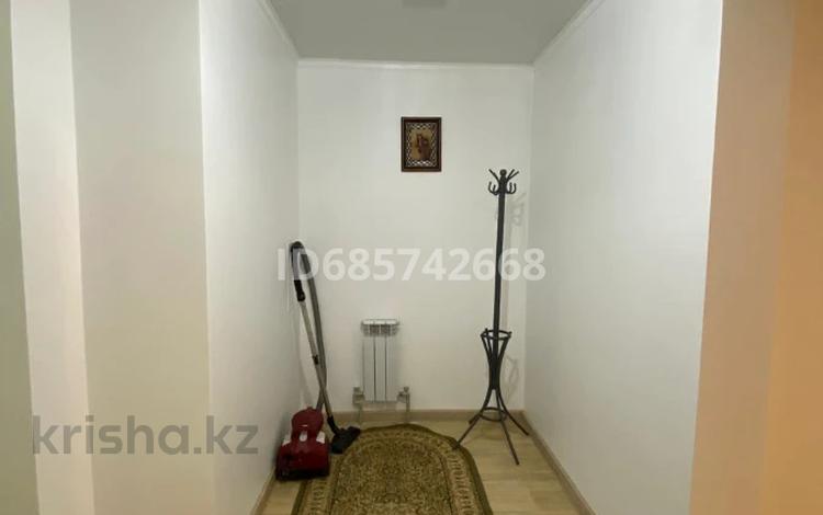 2-комнатная квартира · 55 м² · 9/9 этаж, улица Халиуллина за 250 000 ₸ в Алматы, Медеуский р-н — фото 14