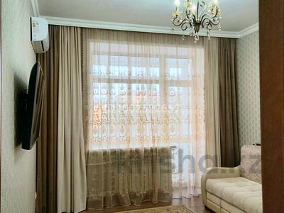 2-бөлмелі пәтер · 60 м² · 3/4 қабат, проспект Бухар Жырау 42 — Цум, тд абзал, центр, центральный парк, бағасы: 50 млн ₸ в Караганде
