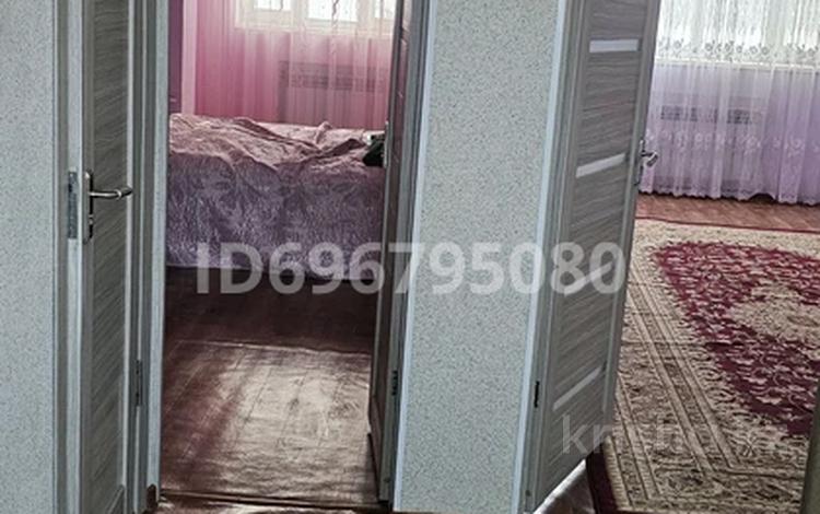 3-бөлмелі пәтер, 64 м², 3/4 қабат ай сайын, 3А мкр 25 — Миловой, бағасы: 130 000 〒 в Актау, 3А мкр — фото 2