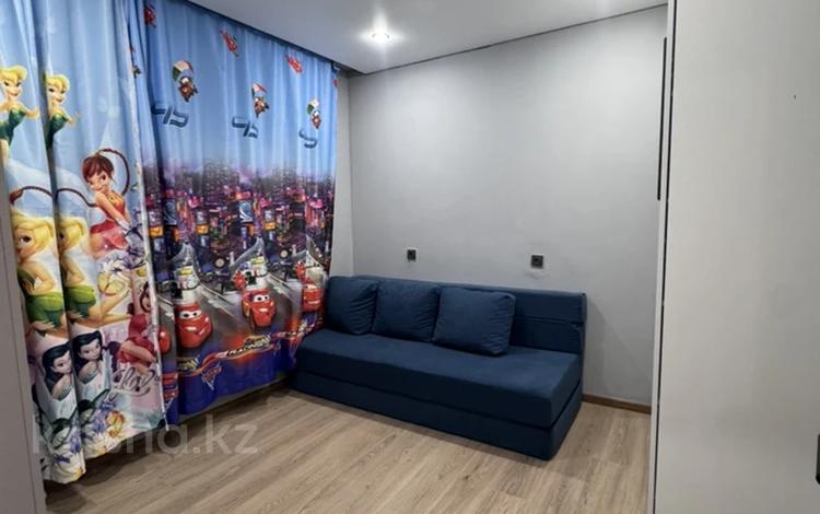 2-комнатная квартира · 40 м² · 9/10 этаж, Роза Баглановой 1 за 220 000 ₸ в Астане, Нура р-н — фото 2