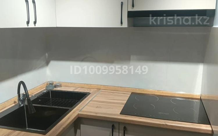 2-комнатная квартира · 40 м² · 6/10 этаж, мкр Акжар, Жк Абай сити за 180 000 ₸ в Алматы, Наурызбайский р-н — фото 10