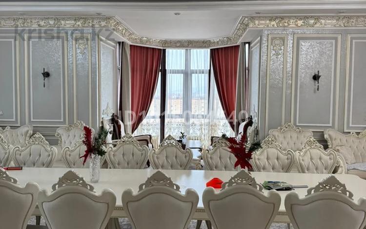 4-комнатная квартира · 250 м² · 11/11 этаж, мкр Жетысу-3 71 за 150 млн ₸ в Алматы, Ауэзовский р-н — фото 2