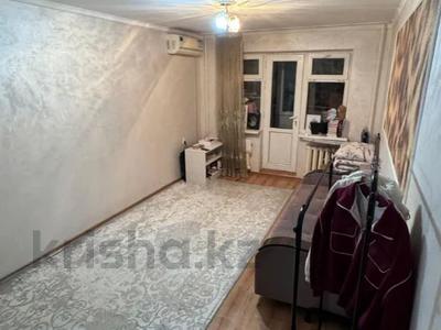 Пәтерлер в Алматы: 2-бөлмелі пәтер · 44 м² · 2/4 қабат, мкр №5 — Абая, бағасы: 26 млн 〒 2-бөлмелі пәтер · 44 м² · 2/4 қабат, мкр №5 — Абая, бағасы: 26 млн 〒 в Алматы, Ауэзовский р-н
