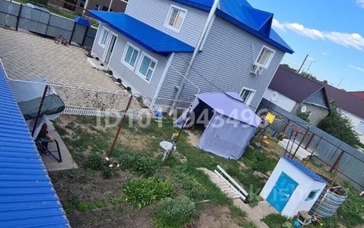 Жеке үй · 4 бөлме · 130 м² · 7 сот., Жубан Молдагалиева 18, бағасы: 43 млн ₸ в Аксае — фото 2