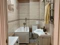 4-комнатная квартира · 94.4 м² · 3/4 этаж, Акмаржан 1, 1/1 — Напротив моря. за 400 000 ₸ в Актау, мкр Приморский — фото 17