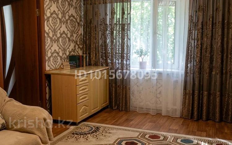 2-комнатная квартира · 42 м² · 1/5 этаж, Майкудук, Майкудук, 12й микрорайон за 8.5 млн ₸ в Караганде, Алихана Бокейханова р-н — фото 2