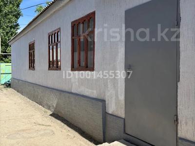 Продажа домов и дачи в Жамбылской обл.: Отдельный дом · 5 комнат · 160 м² · 12 сот., Бейбитшилик 8 за 26 млн 〒 Отдельный дом · 5 комнат · 160 м² · 12 сот., Бейбитшилик 8 за 26 млн 〒 в Бауыржан Момышулы