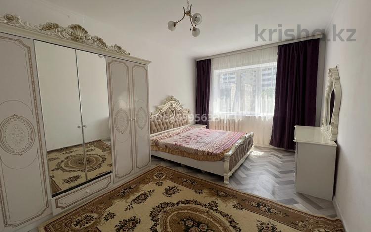 2-комнатная квартира · 62 м² · 5/5 этаж, мкр Сайран, Утеген батыра 21 — Рядом Сайран , Гранд парк, РУВД, магазины, аптеки, школы, хак медцентр за 300 000 ₸ в Алматы, Ауэзовский р-н — фото 2