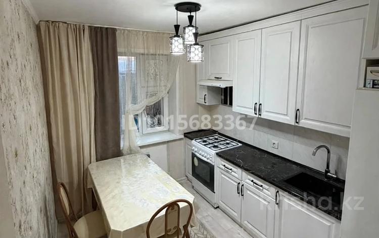 3-бөлмелі пәтер · 67 м² · 6/9 қабат, Строитель ш/а. 19, бағасы: 25 млн ₸ в Уральске, мкр Строитель — фото 2