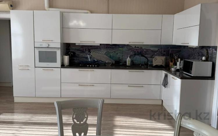 4-бөлмелі пәтер · 190 м² · 1/4 қабат, Карбышева 43, бағасы: 85 млн ₸ в Костанае — фото 3