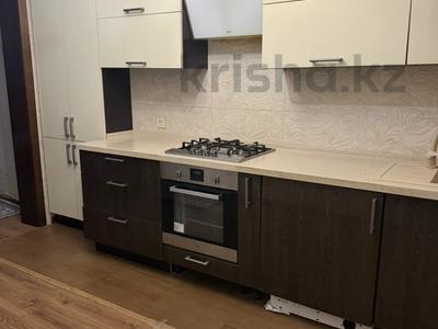 2-бөлмелі пәтер · 74 м² · 3/5 қабат, Нұрсәт ш/а 93 — 80 школа, бағасы: 150 000 ₸ в Шымкенте, Каратауский р-н