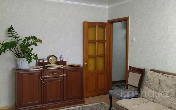 3-комнатная квартира, 65 м², 2/10 этаж, пр.Жамбыла за 26.4 млн 〒 в Петропавловске — фото 2