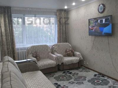 3-комнатная квартира · 70 м² · 1/5 этаж, Байтурсынова — Ауэзова за 20 000 ₸ в Семее