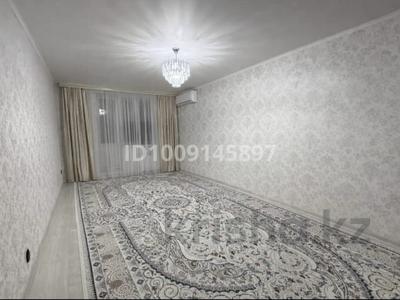 2-комнатная квартира · 67 м² · 5/10 этаж, Набережная за 19.5 млн ₸ в Актобе, мкр. Курмыш