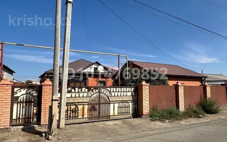 Жеке үй · 5 бөлме · 180 м² · 6 жүзд., Бірлік -ш/а., Геологопойсковая 17 — Садик, бағасы: 32 млн ₸ в Атырау, мкр	Бирлик — фото 2