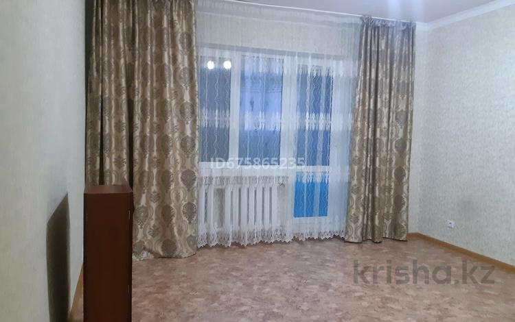 3-бөлмелі пәтер, 86.6 м², 1/5 қабат, Мкрн.Мухамеджанова 34, бағасы: 20.9 млн 〒 в Балхаше — фото 9