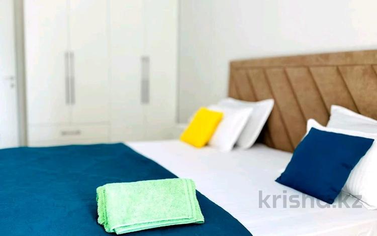 3-комнатная квартира · 63 м² · 7/18 этаж, Розыбакиева 237/1 — Штрауса за 30 000 ₸ в Алматы, Бостандыкский р-н — фото 2