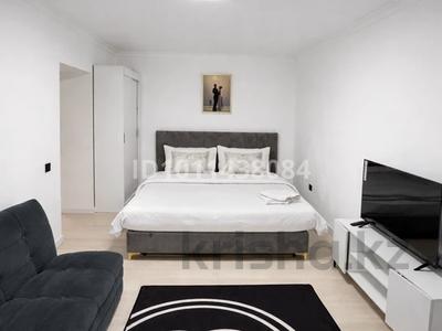 1-комнатная квартира · 40 м² · 4 этаж, мкр Самал-3, Елебекова 29 за 7 000 ₸ в Алматы, Медеуский р-н