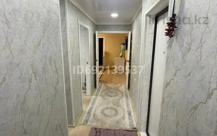 4-комнатная квартира, 66 м², 5/5 этаж, Куссаинова 33 за 16 млн 〒 в Сатпаев — фото 2