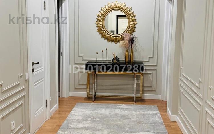 3-комнатная квартира · 113 м², Бекхожина 15 за 900 000 ₸ в Алматы, Медеуский р-н — фото 2