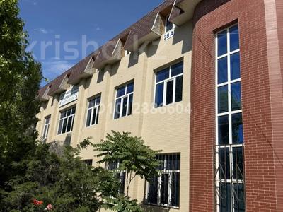 Свободное назначение, офисы, образование · 850 м² за 2.5 млн ₸ в Актау, 12-й мкр