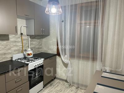 3-комнатная квартира · 65 м² · 4/5 этаж, Ружейникова 10 за 150 000 〒 в Уральске, мкр Школьник