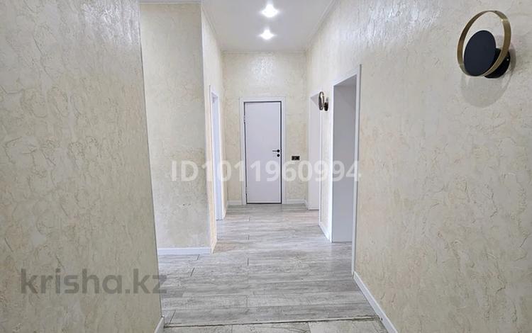 4-комнатная квартира · 135 м² · 3/7 этаж, 19-й мкр 45 за 43 млн ₸ в Актау — фото 2