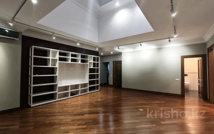 4-комнатная квартира · 161.8 м² · 4/4 этаж, Мирас 53–64 за 179 млн ₸ в Алматы, Бостандыкский р-н — фото 2