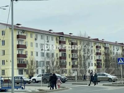 2-комнатная квартира · 44 м² · 5/5 этаж, 4 мкр 6 за 16 млн ₸ в Атырау, мкр Авангард-4