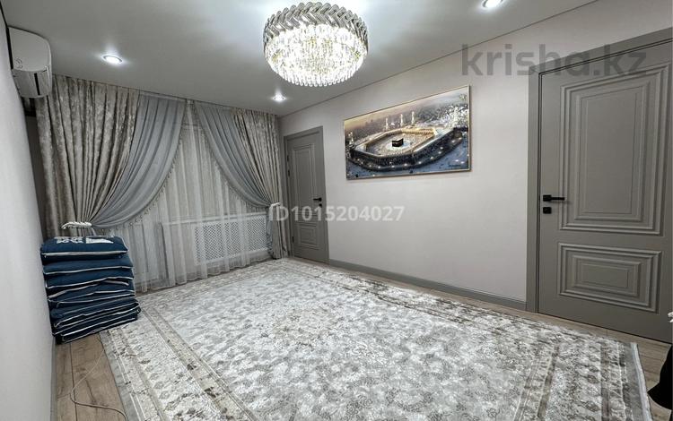 3-бөлмелі пәтер · 60 м² · 2/5 қабат, Центральный ш/а., Абая 15 а — Пассаж Насиха, бағасы: 24 млн ₸ в Атырау, мкр Центральный — фото 2