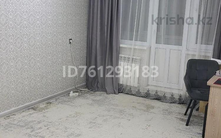 2-комнатная квартира · 44 м² · 5/5 этаж, мкр 5 142 — Есет батыра за 12 млн ₸ в Актобе — фото 2