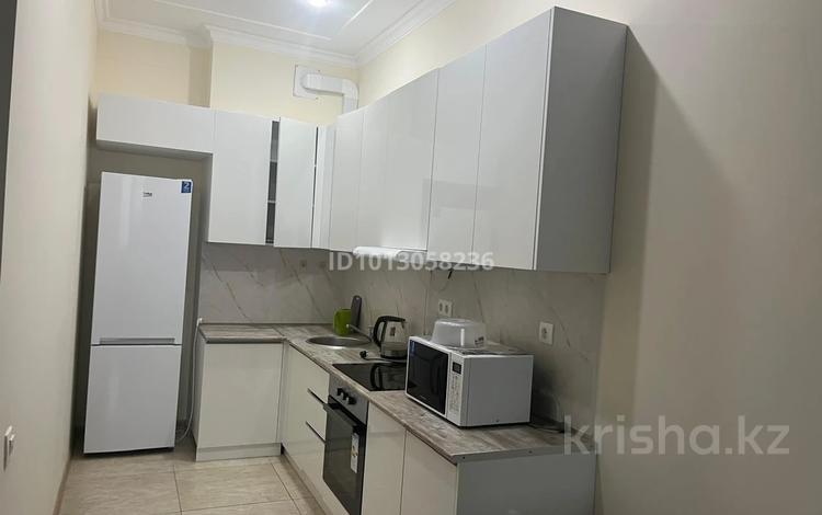 2-комнатная квартира · 58 м² · 8/10 этаж, Толе би 53 за 250 000 ₸ в Астане, Нура р-н — фото 2